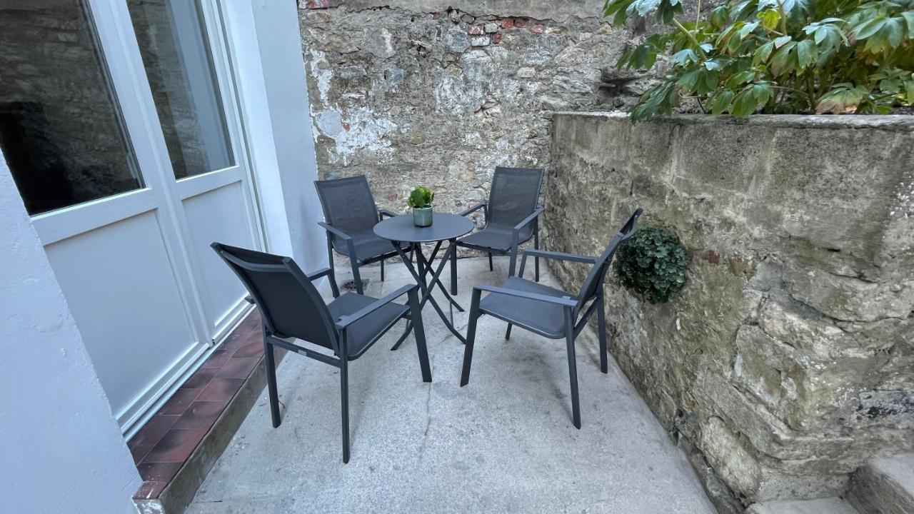 Appartamento Au Jardin De La Basilique Boulogne-sur-Mer Esterno foto